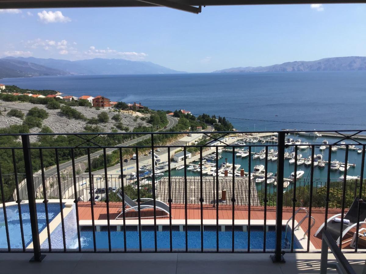Apartments Villa Manda Novi Vinodolski Esterno foto