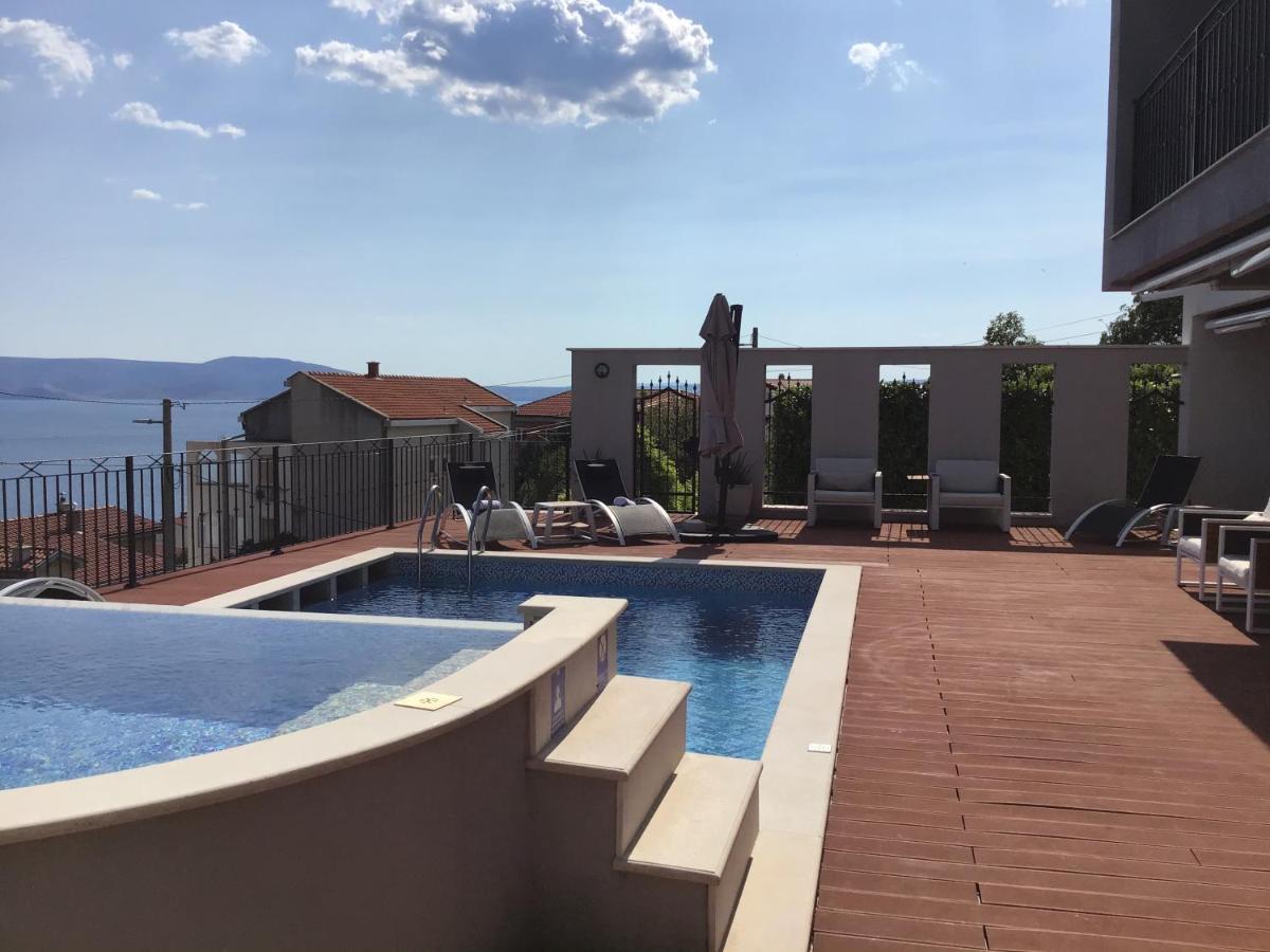 Apartments Villa Manda Novi Vinodolski Esterno foto