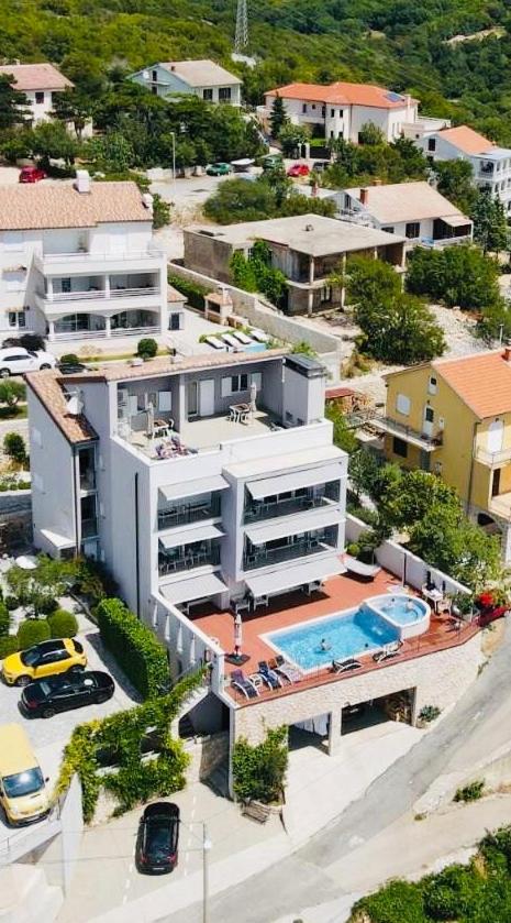 Apartments Villa Manda Novi Vinodolski Esterno foto