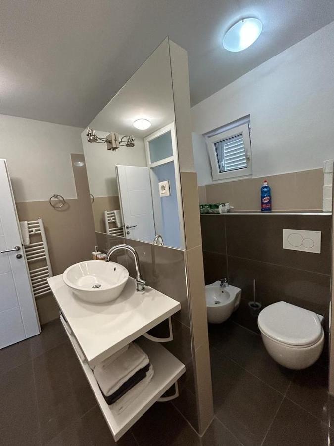 Apartments Villa Manda Novi Vinodolski Esterno foto